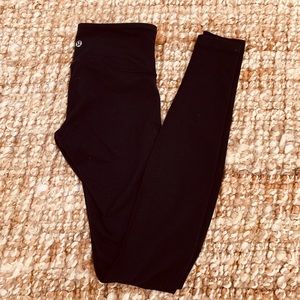 black Lululemon leggings
